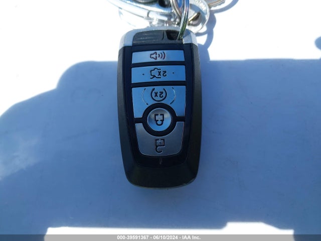 Ford Fusion Hybrid Titanium 2019 3FA6P0RU3KR181275 Image 11