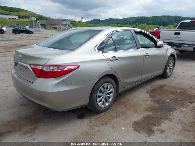 Toyota CAMRY LE 2015 4T1BF1FK9FU034182 Image 4