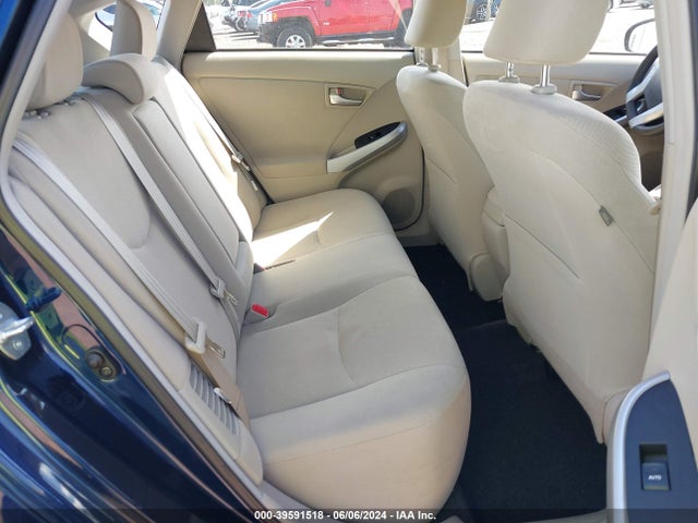 Toyota Prius Three 2014 JTDKN3DU8E1750904 Image 8