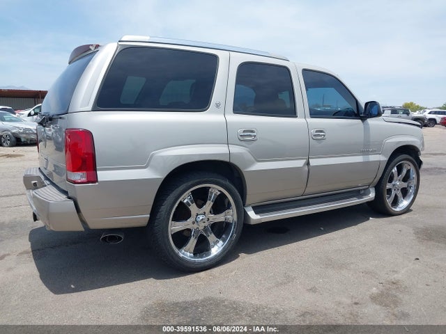 39591536 :رقم المزاد ، 1GYEK63N64R294428 vin ، 2004 Cadillac Escalade Standard مزاد بيع