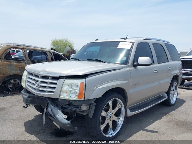 39591536 :رقم المزاد ، 1GYEK63N64R294428 vin ، 2004 Cadillac Escalade Standard مزاد بيع