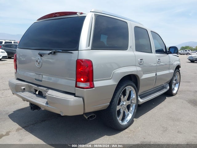39591536 :رقم المزاد ، 1GYEK63N64R294428 vin ، 2004 Cadillac Escalade Standard مزاد بيع
