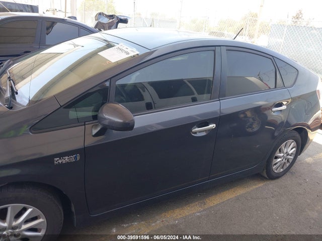 Toyota PRIUS PLUG-IN 2014 JTDKN3DP2E3054912 Image 15