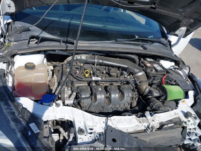 1FADP3L95JL322664 Ford FOCUS ST