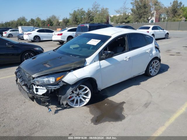 1FADP3L95JL322664 Ford FOCUS ST