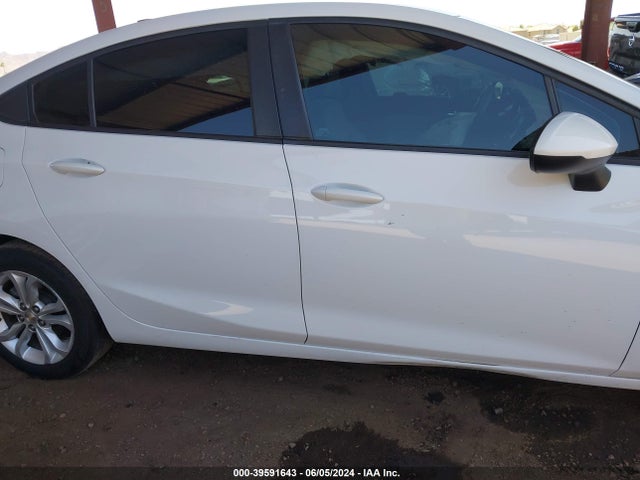 Chevrolet CRUZE LS 2019 1G1BC5SM2K7149865 Image 13