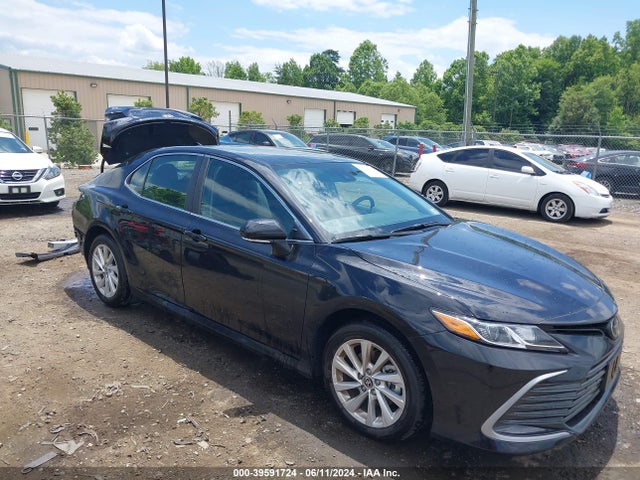Toyota CAMRY LE 2024 4T1C11AK1RU903548 main image