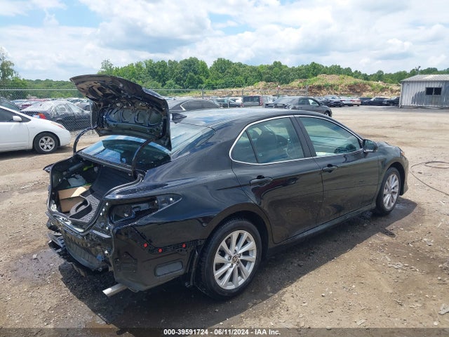 Toyota CAMRY LE 2024 4T1C11AK1RU903548 Image 4