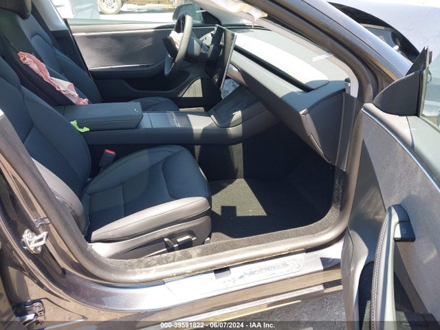 2024 TESLA MODEL 3 5YJ3E1EA2RF751637 Photo 4