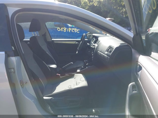 3VW2B7AJ0HM374567 Volkswagen Jetta 1.4t S
