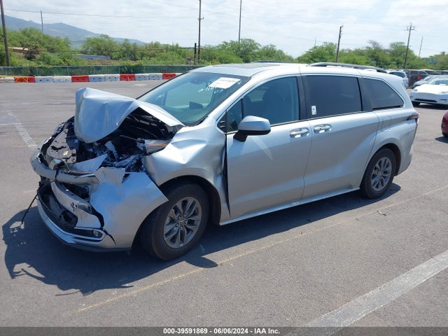5TDJRKEC7RS186932 Toyota SIENNA XLE