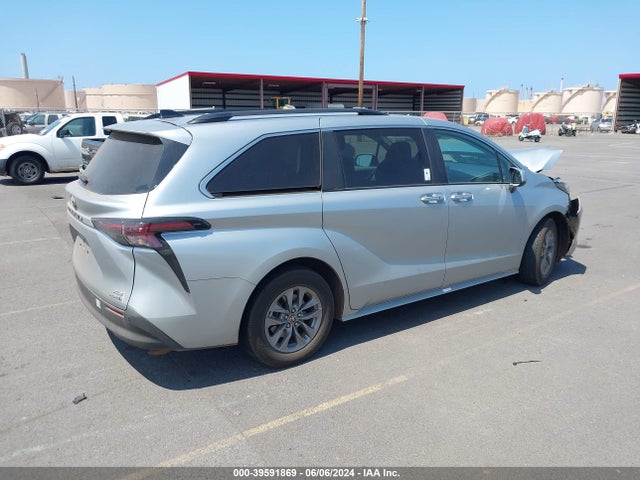 5TDJRKEC7RS186932 Toyota SIENNA XLE