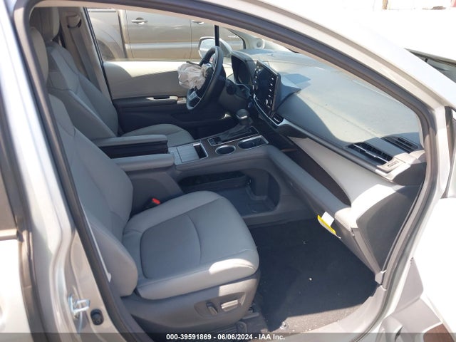5TDJRKEC7RS186932 Toyota SIENNA XLE