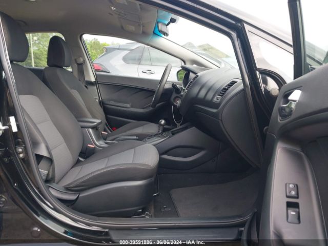 KNAFX4A63G5582234 KIA FORTE LX