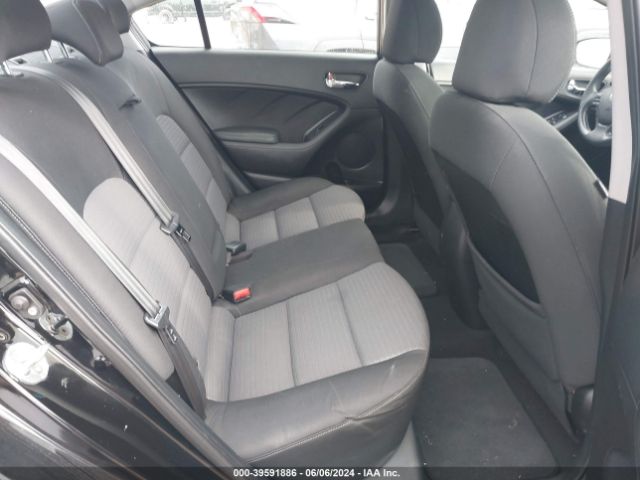 KNAFX4A63G5582234 KIA FORTE LX