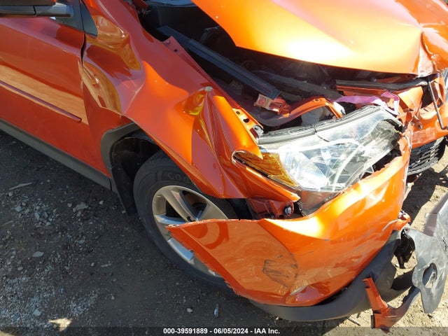 Toyota Rav4 Xle 2015 JTMRFREV8FD167268 Image 18