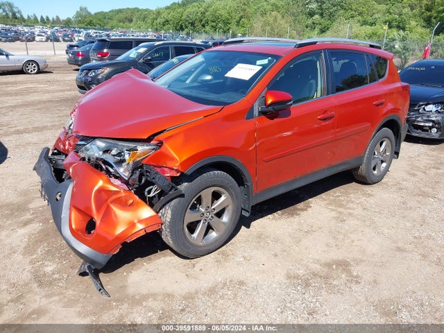 Toyota Rav4 Xle 2015 JTMRFREV8FD167268 Image 2