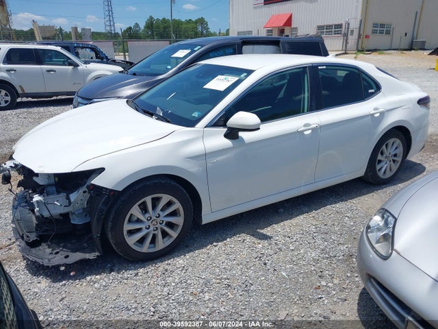 Toyota CAMRY LE 2023 4T1C11AK7PU103740 Image 2