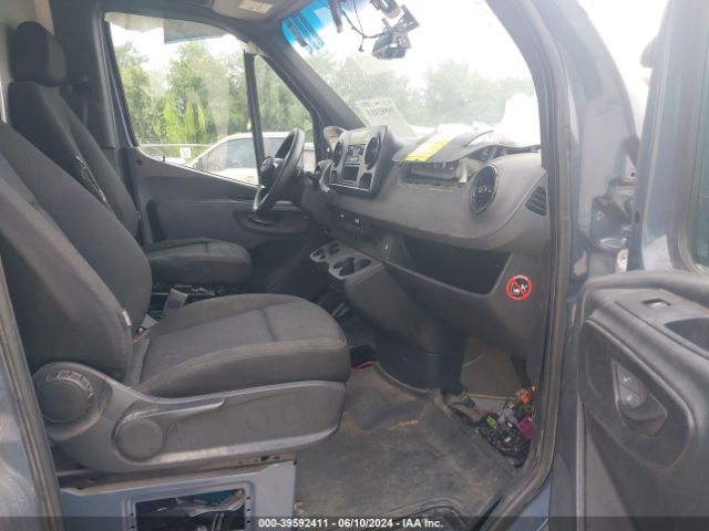 WD4PF1CD4KP127805 Mercedes-Benz Sprinter 2500 High Roof V6