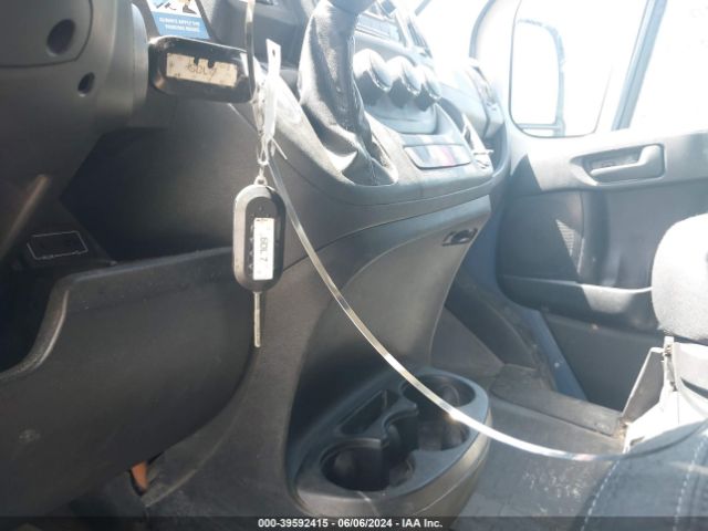 3C6URVJG6KE564348 RAM Promaster 3500 Cargo Van High Roof 159 Wb Ext