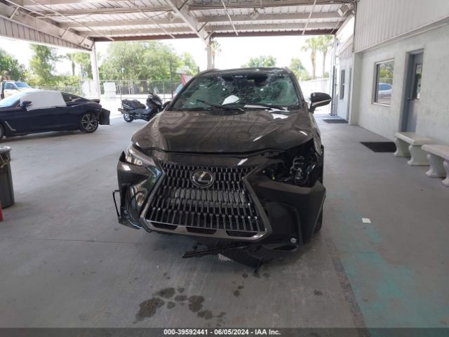 2T2ADCAZ5RC012067 Lexus NX 250