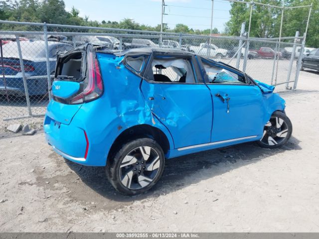 KNDJ53AU4R7219945 KIA Soul Gt-line