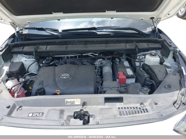 Toyota Highlander Xle 2022 5TDGZRAH3NS102572 Image 10