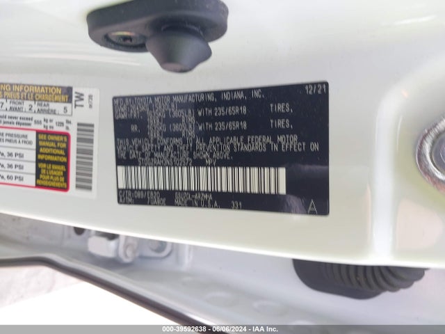Toyota Highlander Xle 2022 5TDGZRAH3NS102572 Image 9
