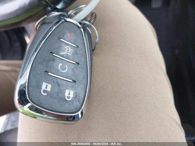 2GNAXSEV7J6285389 Chevrolet EQUINOX LT