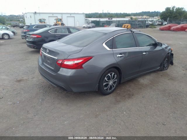 1N4AL3AP6HN326026 Nissan Altima 2.5 S