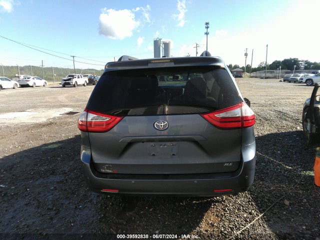 Toyota Sienna Xle 8 Passenger 2017 5TDYZ3DC2HS837291 Image 17