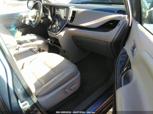 Toyota Sienna Xle 8 Passenger 2017 5TDYZ3DC2HS837291 Image 5