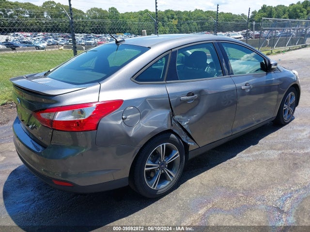 Ford FOCUS SE 2014 1FADP3F29EL121838 Image 4