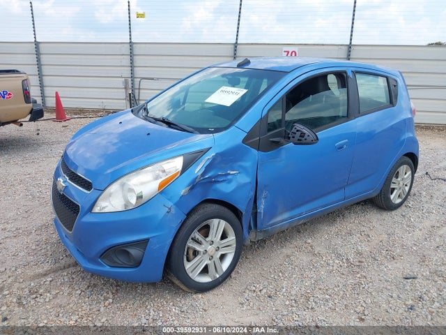 Chevrolet Spark Ls Auto 2014 KL8CB6S94EC523686 Image 2