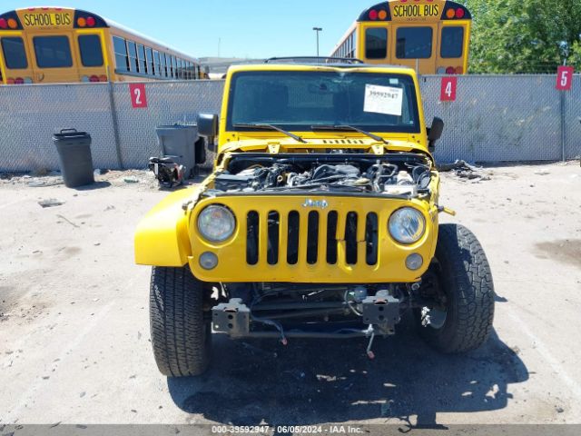 1C4BJWEG6FL712972 Jeep Wrangler Unlimited Sahara