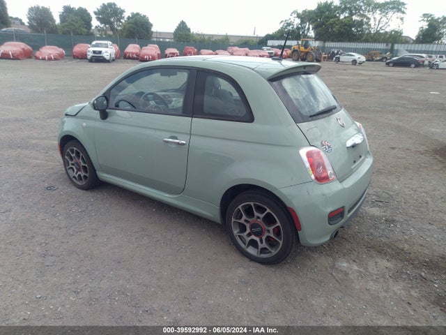 2013 FIAT 500 3C3CFFBR6DT531470 Photo 2
