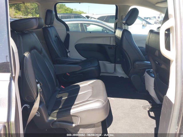 Chrysler Pacifica Touring L 2023 2C4RC1BG7PR532487 Image 8