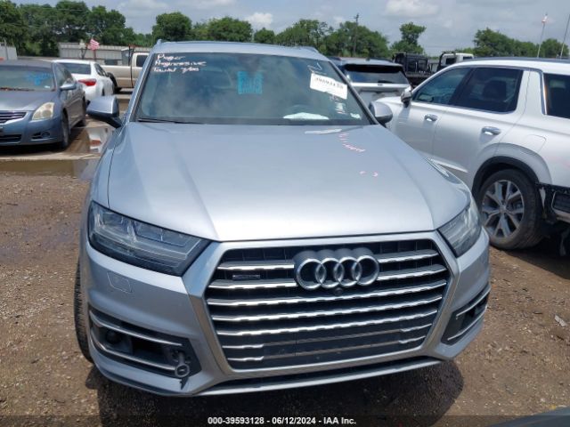 WA1VAAF73KD025154 Audi Q7 55 Premium