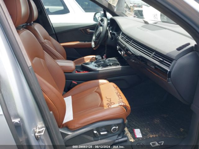 WA1VAAF73KD025154 Audi Q7 55 Premium