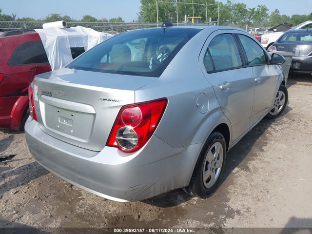 Chevrolet Sonic Ls Auto 2015 1G1JA5SH0F4112647 Image 4