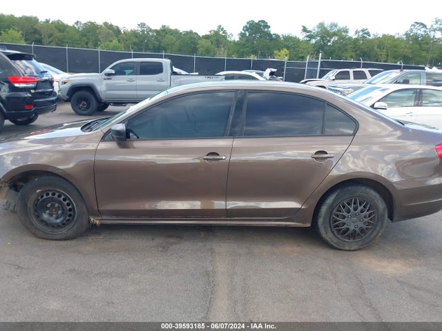 3VW2K7AJ4EM316330 Volkswagen Jetta 2.0l S