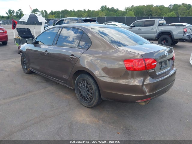 3VW2K7AJ4EM316330 Volkswagen Jetta 2.0l S