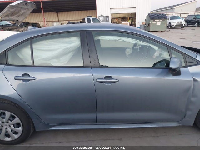 Toyota COROLLA LE 2022 JTDEPMAE0N3015770 Image 13