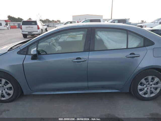 Toyota COROLLA LE 2022 JTDEPMAE0N3015770 Image 14