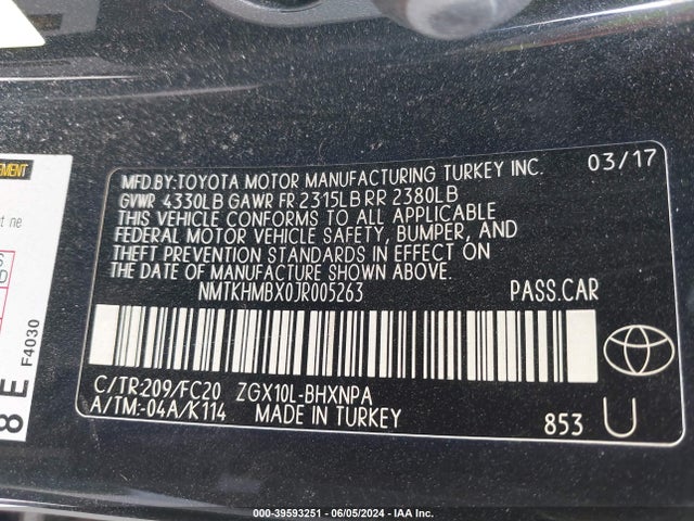 Toyota C-HR XLE 2018 NMTKHMBX0JR005263 Image 9