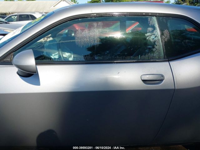 2C3CDZAG2GH113914 Dodge Challenger Sxt Plus