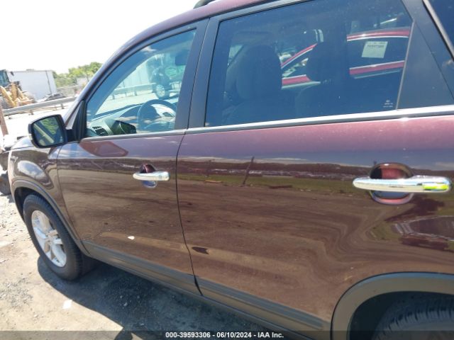 5XYKT3A66FG634243 KIA SORENTO LX
