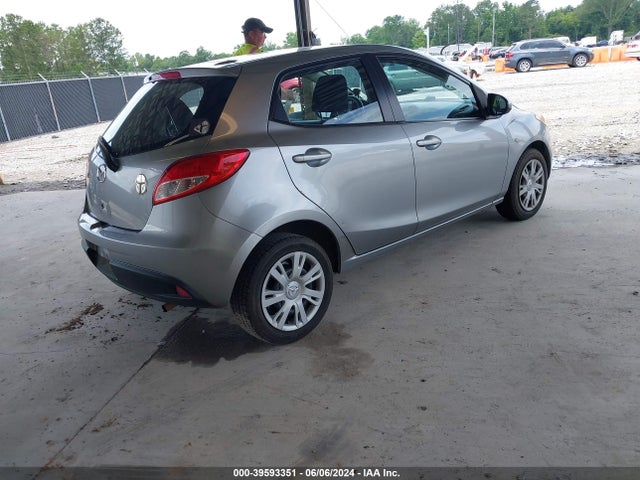 Mazda Mazda2 Sport 2014 JM1DE1KY3E0172526 Image 4