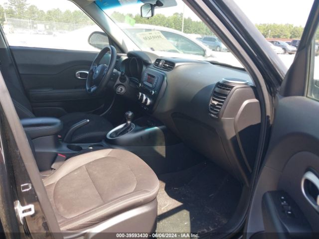 KNDJN2A24F7809695 KIA Soul