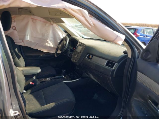 JA4AZ2A33HZ056742 Mitsubishi Outlander Es